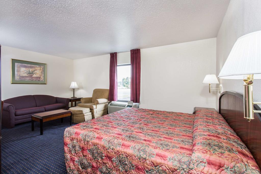 Knights Inn Virginia Beach Lynnhaven Eksteriør billede
